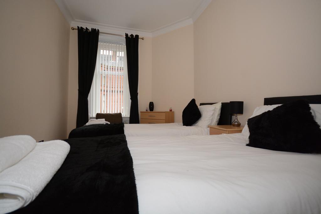 Townhead Apartments Glasgow Airport 페이즐리 객실 사진